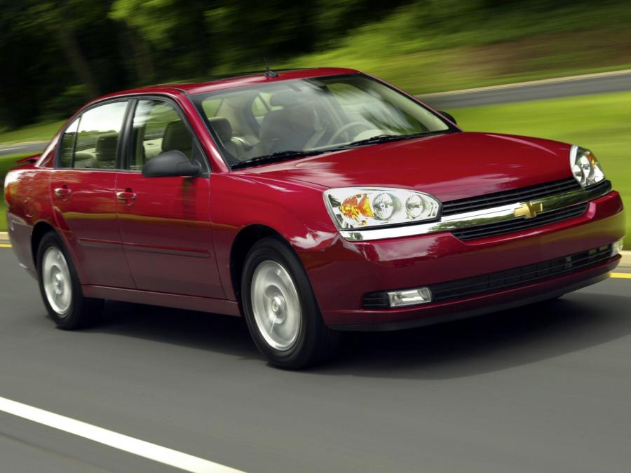  Chevrolet Malibu 2004 года  (фото 3 из 72)
